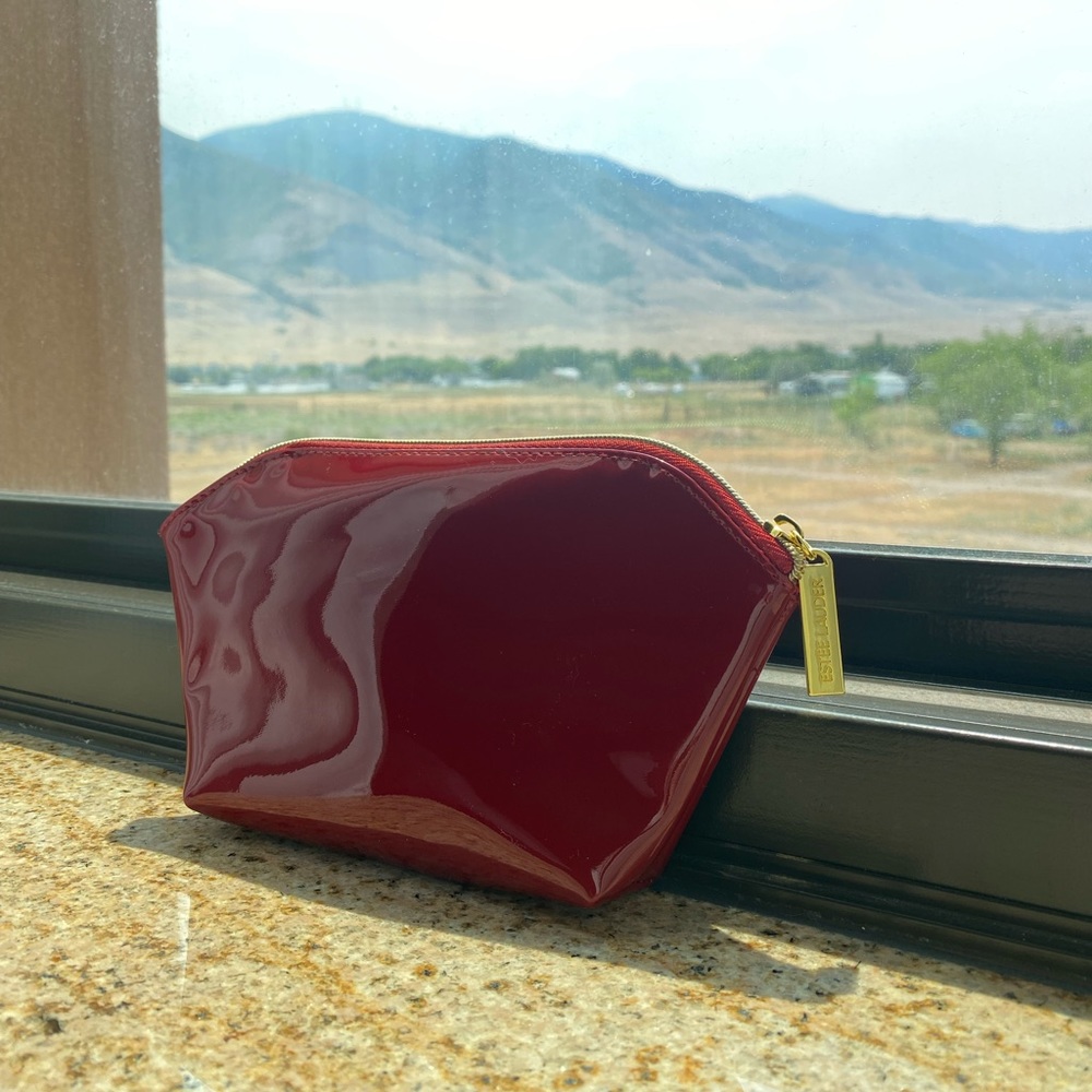 Red Estée Lauder Make Up Bag